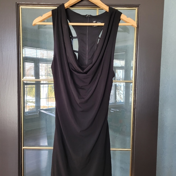 Black dress - Picture 1 of 4